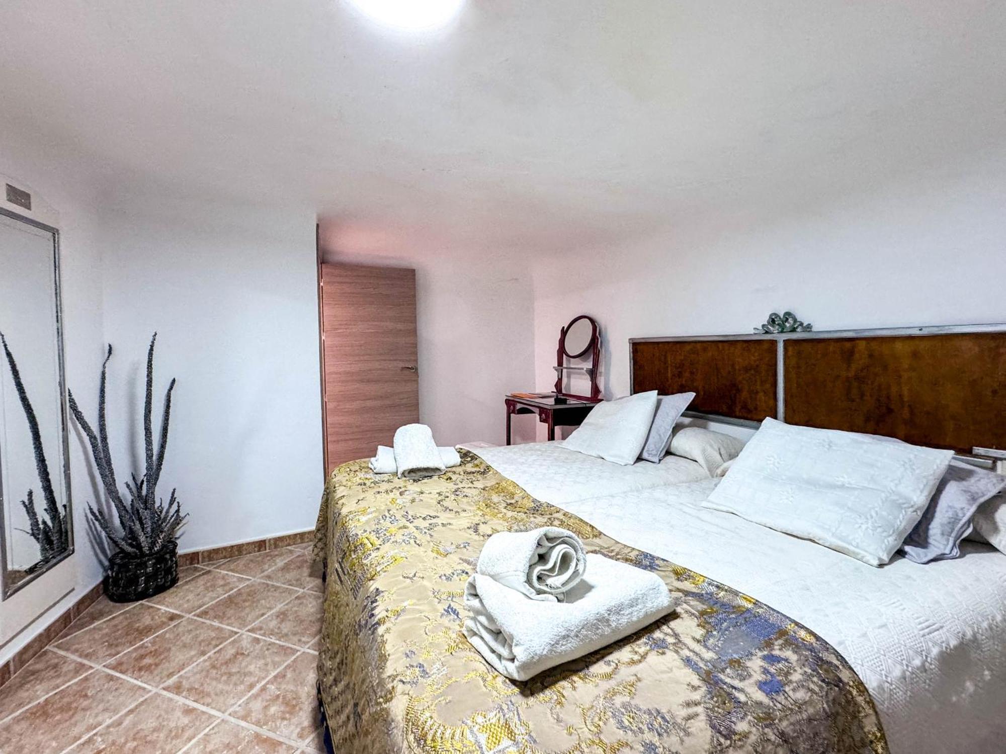 Casa Cueva Rural Vico Ideal Grandes Grupos Freila Екстер'єр фото